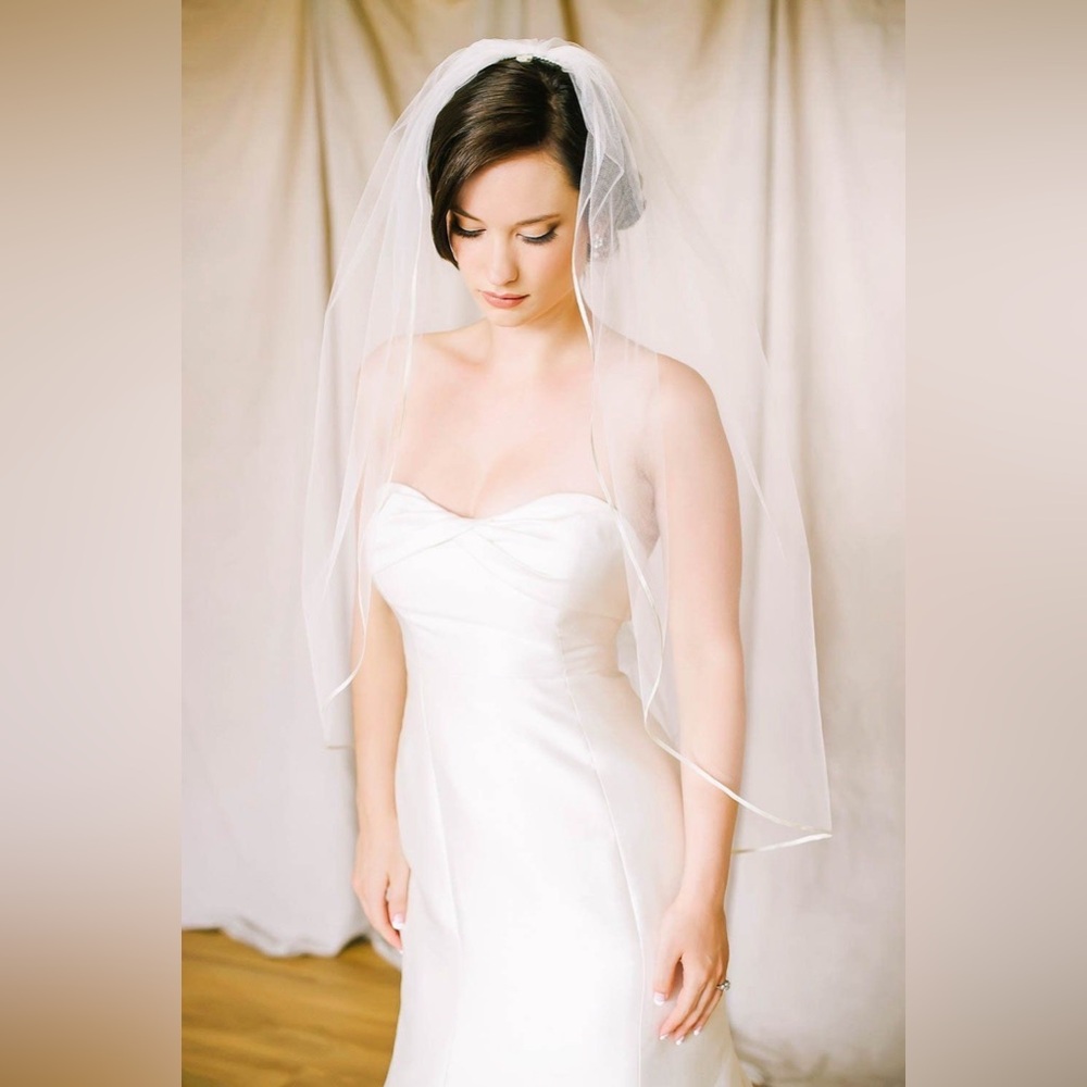 NWT Sara Gabriel Fingertip Tulle Ivory Veil